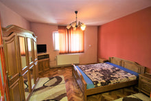 Load image into Gallery viewer, Casa/Vila in Gai