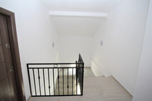 Load image into Gallery viewer, Apartament 3 camere + loc parcare Timişoara, zona Girocului