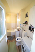 Load image into Gallery viewer, Apartament de vânzare 3 camere Arad, zona Aurel Vlaicu