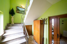 Load image into Gallery viewer, Vila in stil spaniol