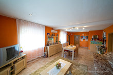 Load image into Gallery viewer, Vila in stil spaniol