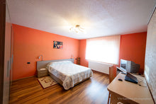 Load image into Gallery viewer, Vila in stil spaniol