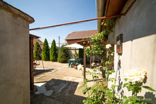 Load image into Gallery viewer, Casa in Arad - Poltur