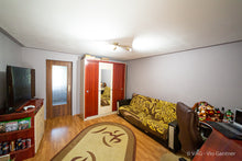 Load image into Gallery viewer, Casa in Arad - Poltur