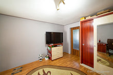 Load image into Gallery viewer, Casa in Arad - Poltur