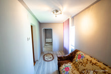 Load image into Gallery viewer, Casa in Arad - Poltur