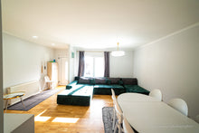 Load image into Gallery viewer, Casa/Vila de vânzare în Bujac