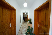 Load image into Gallery viewer, Casa in Bujac