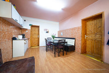 Load image into Gallery viewer, Casa in Bujac