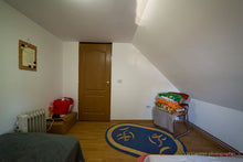 Load image into Gallery viewer, Casa in Bujac