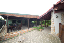 Load image into Gallery viewer, Casa Zimandcuz + Restaurant/local cu terasa de vânzare!!!