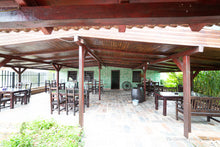 Load image into Gallery viewer, Casa Zimandcuz + Restaurant/local cu terasa de vânzare!!!