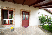 Load image into Gallery viewer, Casa Zimandcuz + Restaurant/local cu terasa de vânzare!!!