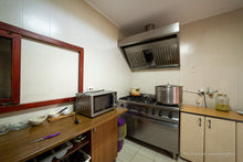 Load image into Gallery viewer, Casa Zimandcuz + Restaurant/local cu terasa de vânzare!!!